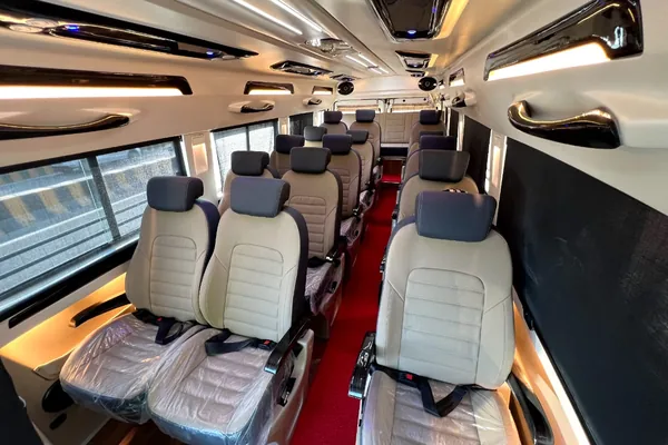 Maharaja Tempo Traveller