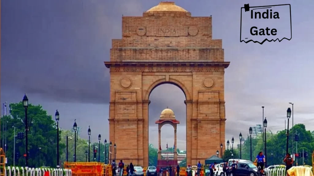 10 Sightseeing Places in Delhi Which are Worth Visit India Gate- Best for hangout in evening