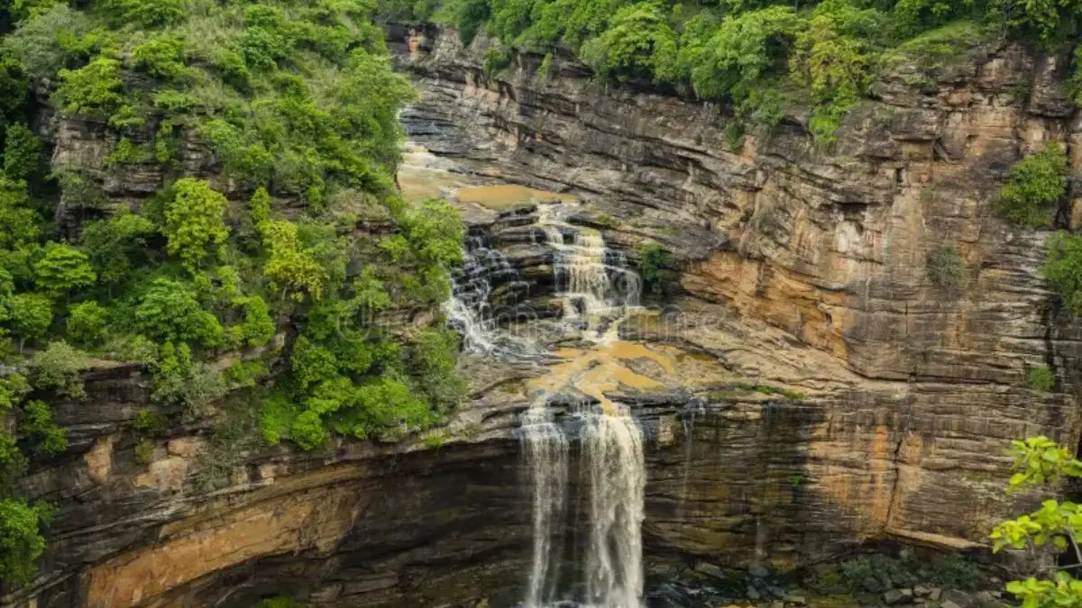 Chandauli – Rajdari and Devdari Waterfalls